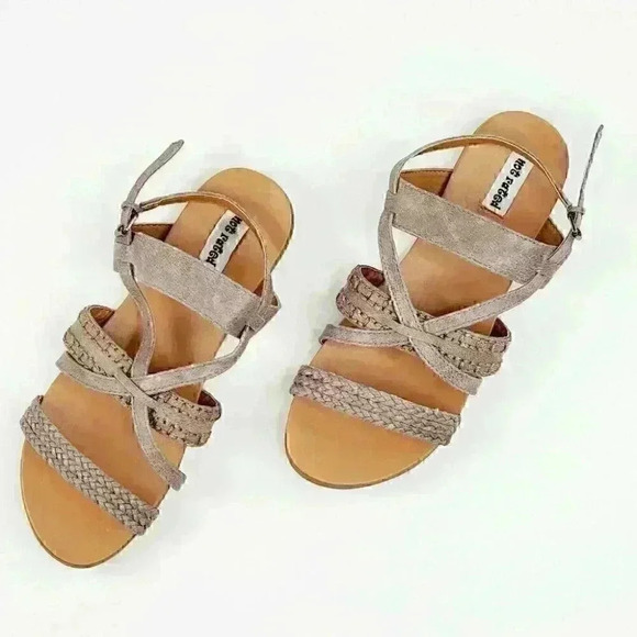 Not Rated Women's Sandals Size7 Grey Manmade Linning & Upper - Picture 2 of 8